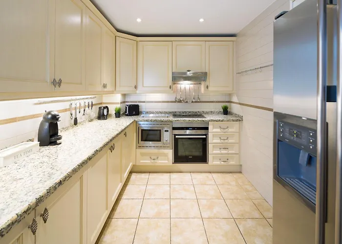 Luxury 5* 3 Beds In Playas Del Duque, Puerto Banus * Marbella