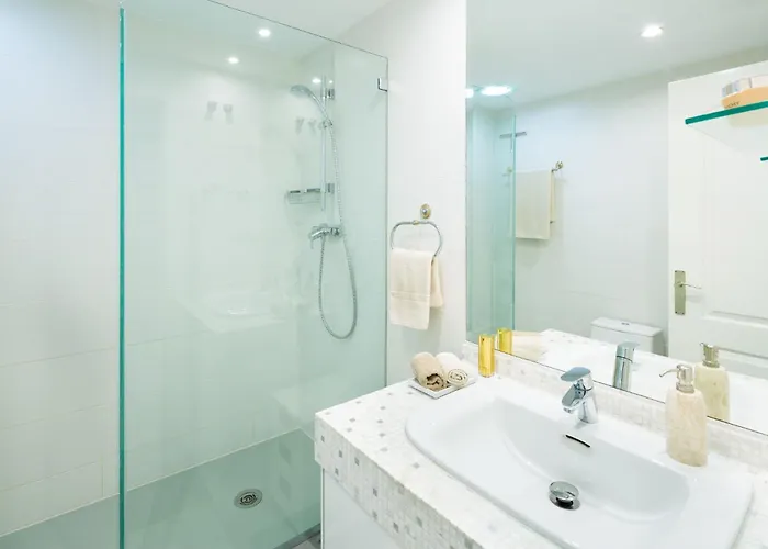 Luxury 5* 3 Beds In Playas Del Duque, Puerto Banus * Marbella