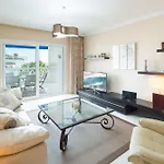 Luxury 5* 3 Beds In Playas Del Duque, Puerto Banus 公寓 *