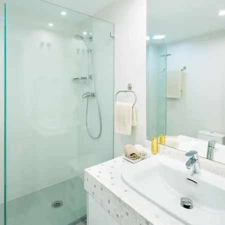 Luxury 5* 3 Beds In Playas Del Duque, Puerto Banus * 马尔韦利亚