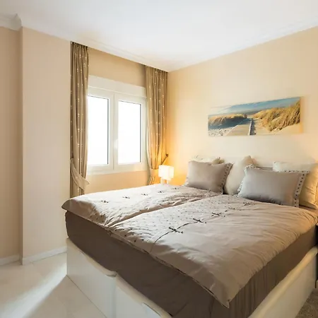 Luxury 5* 3 Beds In Playas Del Duque, Puerto Banus 马尔韦利亚
